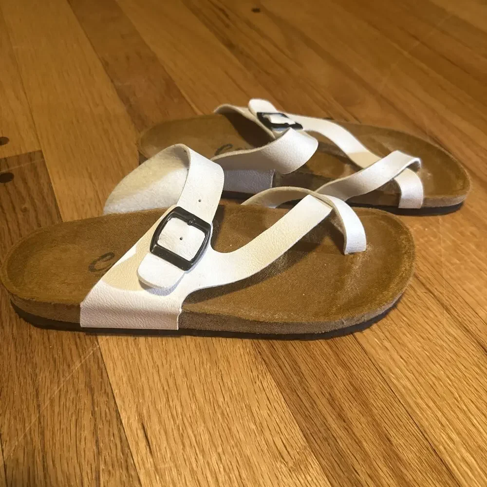 Canue Cork Sandals Slip On White Strap Buckle Women’s Sz 39 (Sz 8.5)